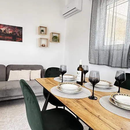 Valsamo Ferienhaus *