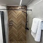 Valsamo Nyaraló *
